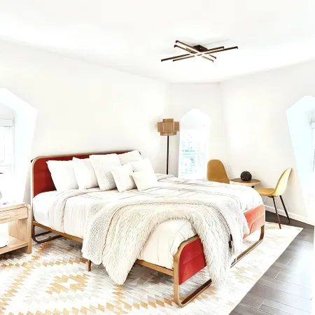 The New Hope Loft Walkable & Serene