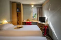 Ibis Gap Centre