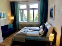 Living with Flair in the Villa des Artistes