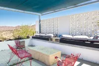 Midcentury Oasis on 5 Private Acres Near Park