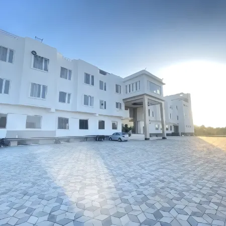 Hotel Anant Resort