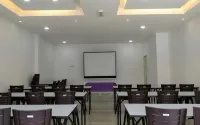 LOUIS Hotel