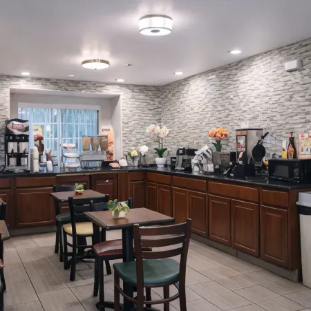 Microtel Inn & Suites by Wyndham Murfreesboro