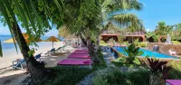Hotel Ecolodge le Ravoraha - Pools