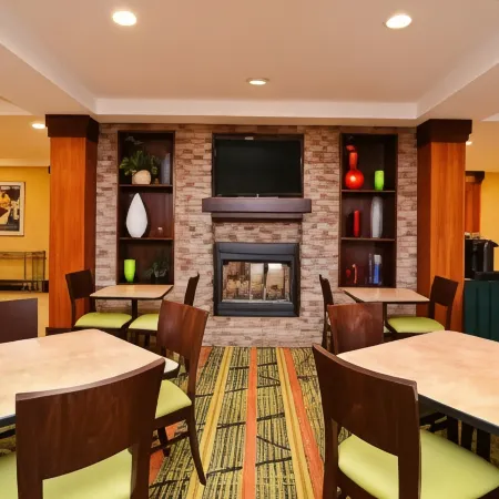 Fairfield Inn & Suites Cherokee