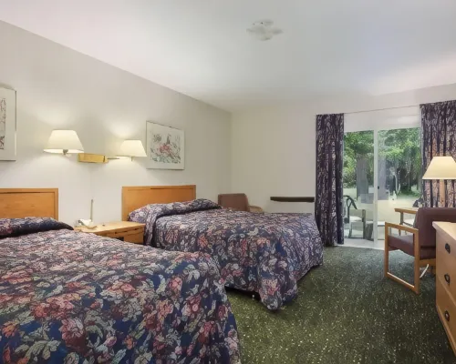 Travelodge by Wyndham Bracebridge Hotels in Bracebridge