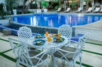 Kasambabezi Lodge - Infinity Pools