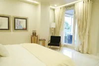Casa Reina Apartments Gulberg III (Apt 105) - Condos
