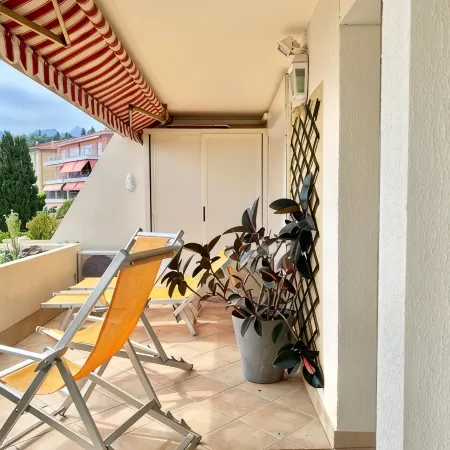 Exceptional Sea View 250m+ Terrace 25m² + Beds + Pool + Solarium