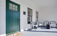 Historically Hip on Hale-3 Kings, Walkable to shops, 3 minutes to Duke - 4-نجوم