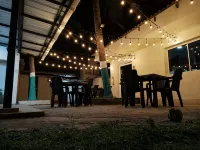 Villa Sarie Bay - parking