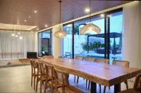 Sunset City View Villa 5 Br with a Private Heated Pool - parking