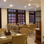 Alpana Hotel - 朝食