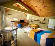 Hummingbird Hideaway - Wifi