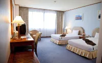 Thumrin Thana Hotel