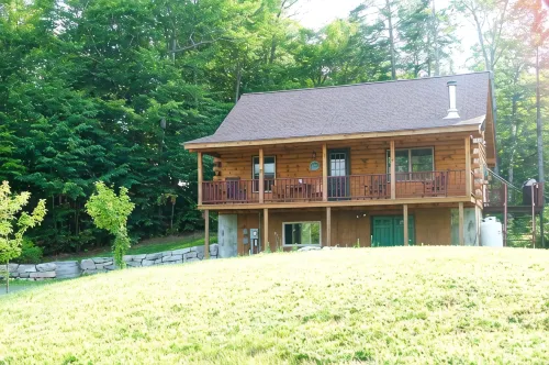 Log Cabin in the White Mountains - Alphydda