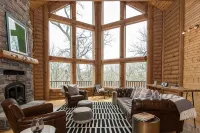Luxury Lodge Near Galena, Field of Dreams & Skiing, 6 Private Suites - 4-Star