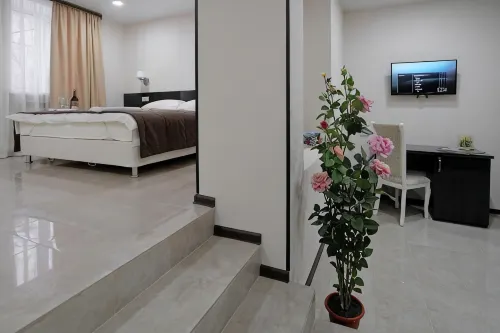 Menua Hotel - parking