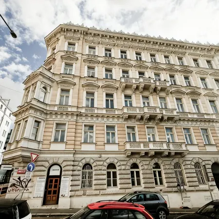 Relax and dream in blue apt, 3mins to Wenceslas sq., BLUE