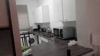 Central Sandton Apartment - Pet friendly