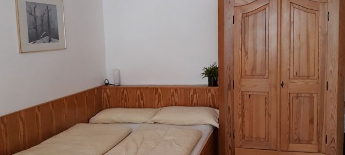 Centrally located, newly renovated non-smoking apartment with pool and sauna. Hotels in Saalbach