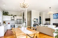 2024 Bach of the Year Property Fully renovated villa in heart of Greytown - 빌라