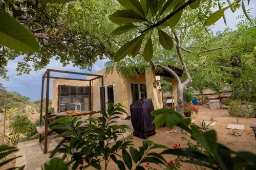 Off grid living! Enjoy and love the Nature! - Pools