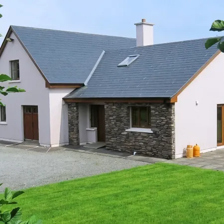 Wonderful Sea Views, Walks, Hiking, Beaches, Fishing, Family Friendly, WiFi