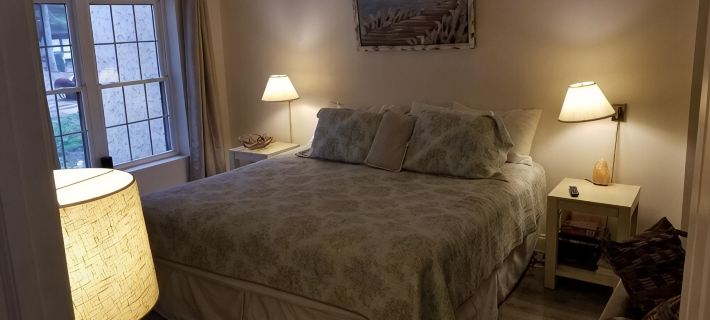 Big Boulder Lake Front Condo/Free WiFi & Parking/Pool/Jacuzzi/Fire Place/Grill Hotels in Carbon County