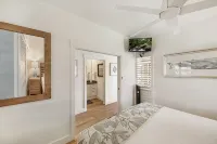 New Remodel & Rare Find #35 w/ Oceanview, AC, and corner unit! Look no further! - Beach