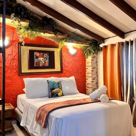 Panama House Bed & Breakfast
