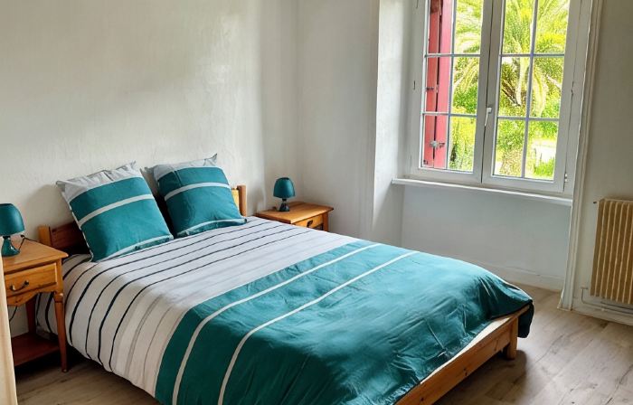 3 Bedroom Private Vacation Home in Morlaix