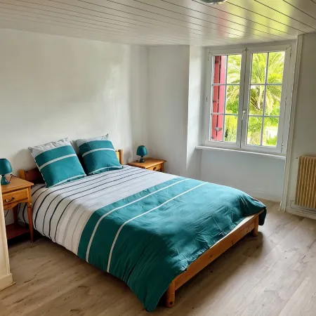 3 Bedroom Private Vacation Home in Morlaix