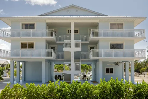 Boater’s Family Retreat in Key Largo with Waterfront Views and Dock Access - 3-stjärniga