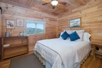 Stunning Cabin w/ Huge Deck & Amazing River Valley Views - WIFI - Chalets
