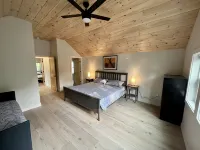 Camp Amherst: Ski and Lakeside Retreat. Killington/Okemo, Firepit, private dock! - 4つ星