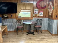 Lots of Beds Huge Deck and a Short Walk to the Lake. It’s Time to be on the Lake - Chalets