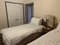 Pete's Place: Forest retreat near wineries, Blue Ridge School, and Shenandoah NP - WiFi