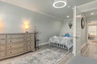Lake Access / Pool / Private Patio / BBQ  / WiFi / Free Parking / Self Check-in - Alphydda