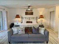 Oz Festival! Walk to Resort! Pets! Fireplace! - 4성급