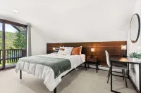 The Overlook - Hot Tub, Game Room, 5min to MTN - balcony