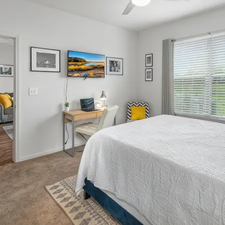 Spacious Extended Stay - Pool & Gym