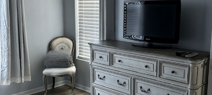 BRAND NEW HARDWOOD FLOORS! Beautiful views, walk to Strip, shopping and fun! Hotels in Miller County