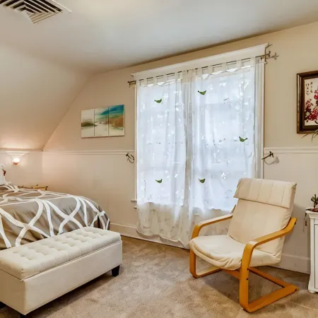 Walk to Pearl Street- With Great Backyard!