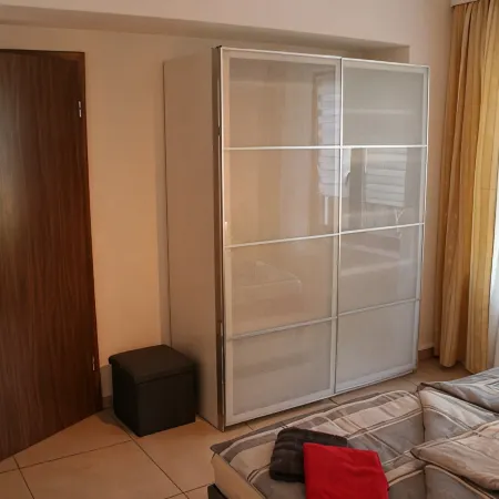 Schöne Ferienwohnung mit Eigener Terrasse und Garten