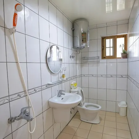 Chinbe Villa