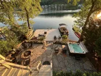 Warluskee Luxury Lakefront Cottage w/ Hot Tub - 4-Star