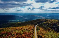 NEW! Mountainside Luxury Cottage 1—LOCATION! LOCATION! - 4-Star
