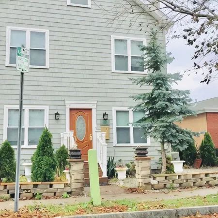 4BR 6BEDS WOLLASTON BEACH. NearBOSTON3