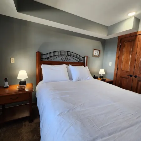 Highland Hideaway - Slope Side - Mountain Views